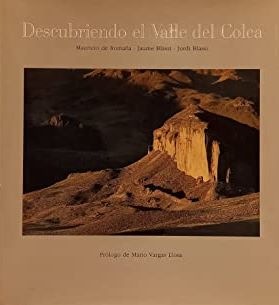 Bild des Verkufers fr DESCUBRIENDO EL VALLE DEL COLCA zum Verkauf von LIBRERIA ANTICUARIO BELLVER MADRID