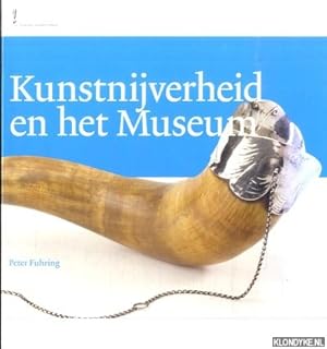 Image du vendeur pour Kunstnijverheid en het museum mis en vente par Klondyke