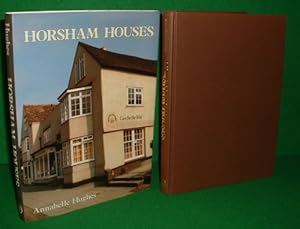 Image du vendeur pour HORSHAM HOUSES A Study of Early Buildings in a Market Town mis en vente par booksonlinebrighton