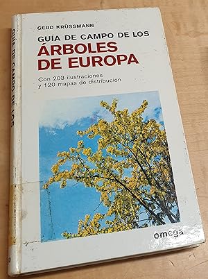 Seller image for Gua de Campo de los rboles de Europa. Con 203 reproducciones de rboles, 8 de ellas en color, 24 lminas con dibujos a pluma y 120 mapas de distribucin. Traduccin del alemn Alberto Marianedas Gispert for sale by Outlet Ex Libris