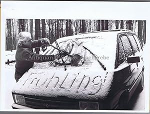 Frühling - Wintereinbruch. Renault.