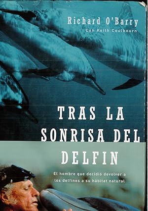 Seller image for Tras La Sonrisa Del Delfion (OTROS INTEGRAL) (Spanish Edition) for sale by Papel y Letras
