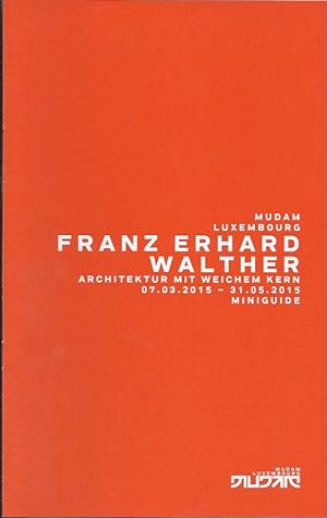 Immagine del venditore per Franz Erhard Walther : Architektur mit Weichem Kern. Shortguide / Miniguide venduto da The land of Nod - art & books
