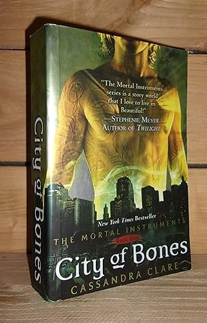 THE MORTAL INTRUMENTS - Book One : City Of Bones