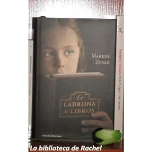 La ladrona de libros (Best Seller) : Zusak, Markus, MARTIN DE DIOS, LAURA;:  : Libros