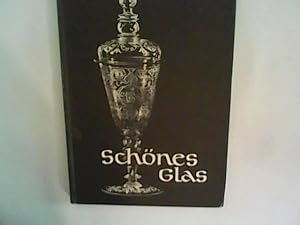 Bild des Verkufers fr Schnes Glas aus der Staatlichen Galerie Moritzburg in Halle. zum Verkauf von ANTIQUARIAT FRDEBUCH Inh.Michael Simon