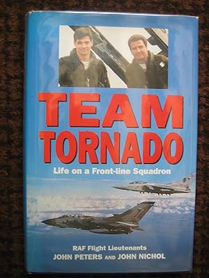 Bild des Verkufers fr Team Tornado: Life on a Front-line Squadron zum Verkauf von Tiger books