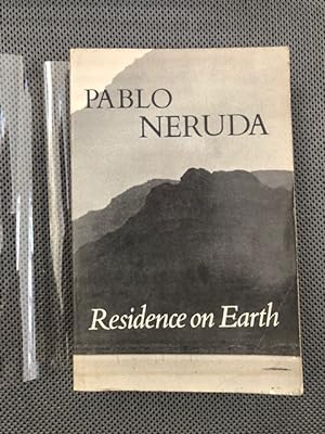 Seller image for Residence on Earth Residencia en la terra for sale by The Groaning Board