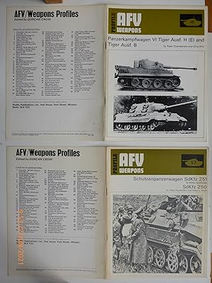 Image du vendeur pour Schutzenpanzerwagen SdKfz 251 and SdKfz 250, with, Panzerkampfwagen VI Tiger Ausf. H (E) and Tiger Ausf. B. AFV weapons nos 57 and 48 (2 booklets) mis en vente par Aucott & Thomas