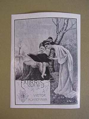 Seller image for Exlibris fr Victor Khnemann. Motiv: Lesender Kinderakt auf Baumstamm sitzend, daneben junge Frau, unten links ein Wappen for sale by Antiquariat Weber