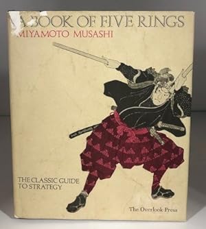 Immagine del venditore per Book of Five Rings: The Classic Guide to Strategy venduto da P&D Books