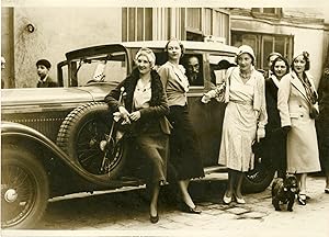 "RALLYE AUTOMOBILE FÉMININ PARIS-DEAUVILLE 1931" Photo de presse originale G. DEVRED Agence ROL P...