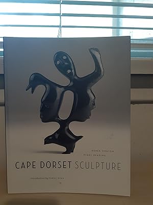 Immagine del venditore per Cape Dorset Sculpture venduto da Frabjous Books