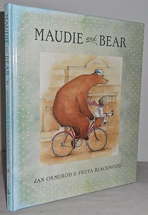 Imagen del vendedor de Maudie and Bear a la venta por Mad Hatter Books