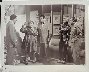 Immagine del venditore per Love Happy 8 X 10 Still 1949 The Marx Brothers, Vera-Ellen venduto da AcornBooksNH