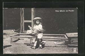 Bild des Verkufers fr Ansichtskarte Prinz Wilhelm von Preussen, kleine Kken im Gehege zum Verkauf von Bartko-Reher