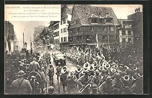 Image du vendeur pour Carte postale Strasbourg, Entre solennelle du Marchal Ptain 1918, Musique militaire prcdant la voiture du Marchal mis en vente par Bartko-Reher