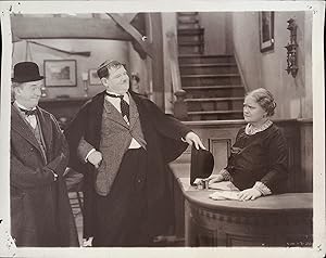 Bild des Verkufers fr Bonnie Scotland 8 X 10 Still 1935 Stan Laurel, Oliver Hardy zum Verkauf von AcornBooksNH