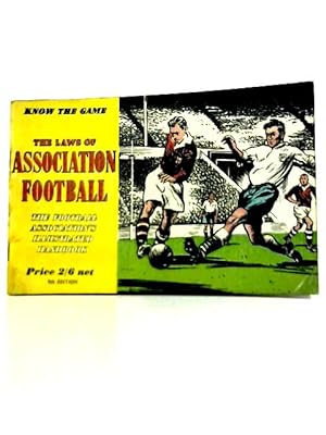 Bild des Verkufers fr Know The Game The Laws Of Association Football zum Verkauf von World of Rare Books