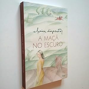 Seller image for A maa no escuro for sale by MAUTALOS LIBRERA