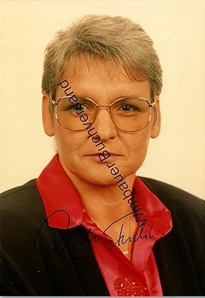 Bild des Verkufers fr Original Autogramm Ruth Fuchs MdB PDS DDR-Leichtathletin, zweifache Olympiasiegerin im Speerwurf zum Verkauf von Antiquariat im Kaiserviertel | Wimbauer Buchversand