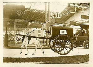 "RÉSERVOIR à BITUME, ancien modèle (1901)" Photo de presse originale G. DEVRED Agence ROL Paris (...