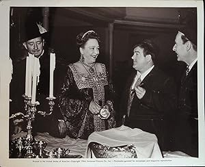 Immagine del venditore per In Society 8 X 10 Still 1944 Bud Abbott, Lou Costello venduto da AcornBooksNH