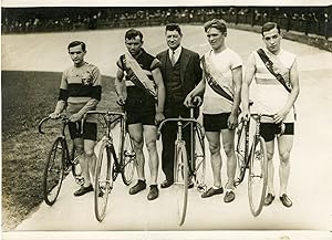 "BRENIER, LeGOFF, CHAPALAIN, LEULLIOT sur la PISTE MUNICIPALE le 4/7/1931" / Photo de presse orig...