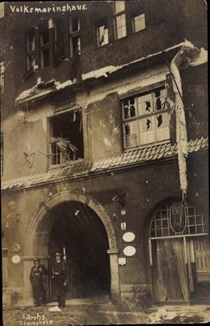 Foto Ansichtskarte / Postkarte Kiel, Kapp-Lüttwitz-Putsch 1920, Zerstörtes Volksmarinehaus,Straße...