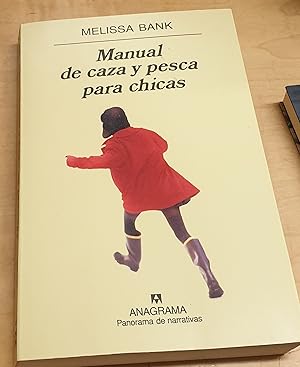 Immagine del venditore per Manual de caza y pesca para chicas. Traduccin Susana Contreras venduto da Outlet Ex Libris