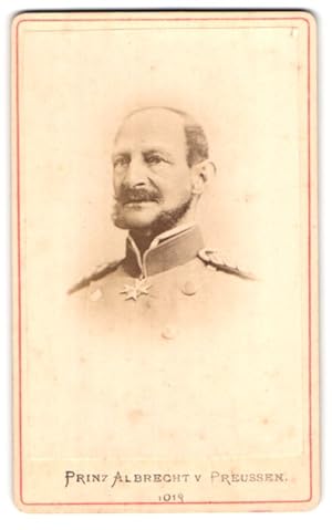 Bild des Verkufers fr Fotografie Fotograf und Ort unbekannt, Portrait Prinz Albrecht von Preussen in Uniform mit Pour le Merit Orden zum Verkauf von Bartko-Reher