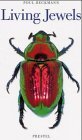 Bild des Verkufers fr Living Juwels. Englische Ausgabe. The Natural Design of Beetles (Art & Design) zum Verkauf von primatexxt Buchversand