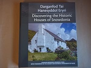 Seller image for Darganfod Tai Hanesyddol Eryri: Discovering the Historic Houses of Snowdonia for sale by Carmarthenshire Rare Books