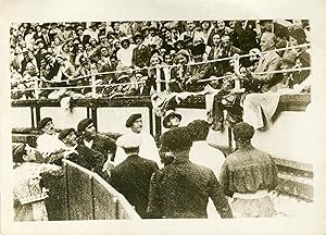 "Charlie CHAPLIN / Courses de Taureaux 11/8/1931" Photo originale G. DEVRED / Agence ROL Paris (1...