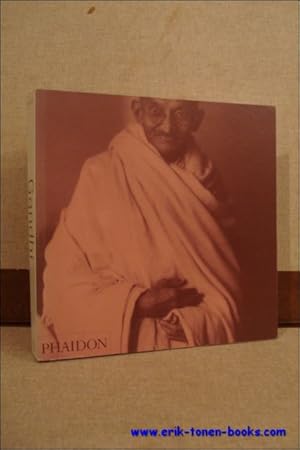 Imagen del vendedor de GANDHI, a la venta por BOOKSELLER  -  ERIK TONEN  BOOKS