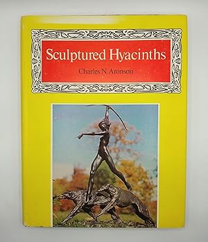 Imagen del vendedor de Sculptured Hyacinths a la venta por Midway Book Store (ABAA)