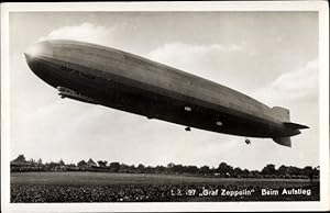 Ansichtskarte / Postkarte Luftschiff LZ 127 Graf Zeppelin beim Aufstieg