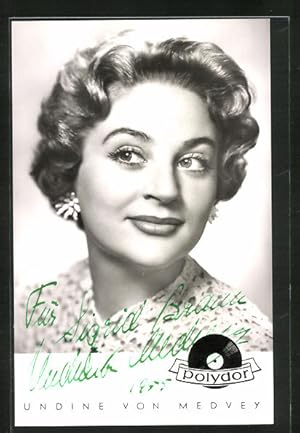 Bild des Verkufers fr Ansichtskarte Musikerin Undine von Medvey mit toller Frisur und Autogramm von 1955 zum Verkauf von Bartko-Reher