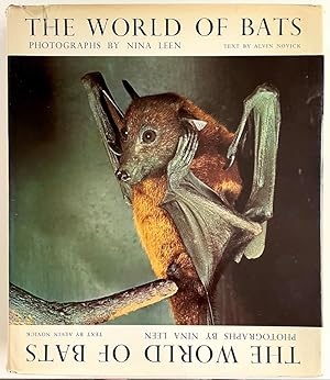 Image du vendeur pour The World of Bats mis en vente par Randall's Books