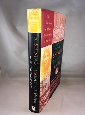 Immagine del venditore per A Shining Thread of Hope: The History of Black Women in America venduto da Great Expectations Rare Books