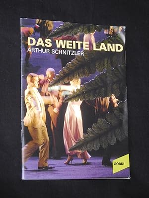 Bild des Verkufers fr Programmheft Maxim Gorki Theater 2005/06. DAS WEITE LAND von Schnitzler. Insz.: Volker Hesse, Bhnenbild: Marina Hellmann, Kostme: Gerhard Gollnhofer. Mit Alexander Lang, Rosa Enskat, Ruth Reinecke, Felix Rech, Thorsten Merten, Ursula Werner, Henrik Zimmermann, Anya Fischer, Julian Mehne, Kirsten Hildisch, Klaus Chatten, Franziska Hayner zum Verkauf von Fast alles Theater! Antiquariat fr die darstellenden Knste