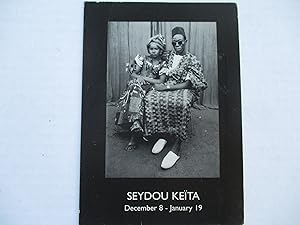 Bild des Verkufers fr Seydou Keita Sean Kelly Gallery 2001 Exhibition invite postcard zum Verkauf von ANARTIST