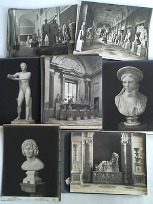 Sammelmappe mit ca. 100 Original-Photographien des Vatikanischen Museums in Rom