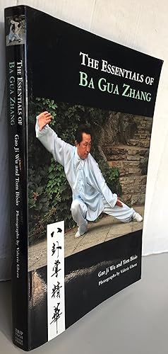 Immagine del venditore per The Essentials of Ba Gua Zhang by Gao Ji Wu, Tom Bisio (2007) Paperback venduto da Librairie Thot