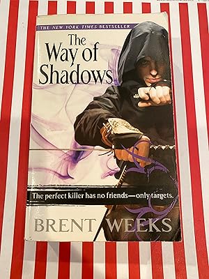 Imagen del vendedor de THE WAY OF SHADOWS the night trilogy book 1 a la venta por Happy Heroes