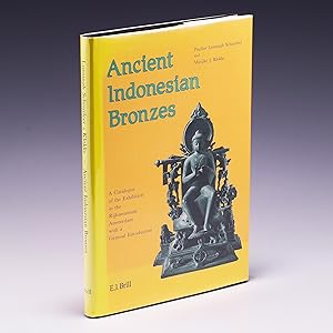 Immagine del venditore per Ancient Indonesian Bronzes: A Catalogue of the Exhibition in Rijksmuseum Amsterdam With a General Introduction venduto da Salish Sea Books