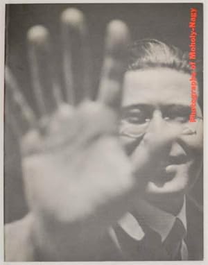 Bild des Verkufers fr Photographs of Moholy-Nagy From the Collection of William Larson zum Verkauf von Jeff Hirsch Books, ABAA