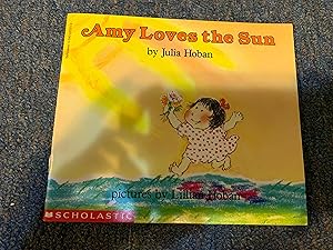 Seller image for Amy Loves the Sun for sale by Betty Mittendorf /Tiffany Power BKSLINEN