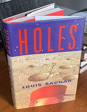 Holes - Louis Sachar: 9781408809372 - AbeBooks