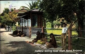 Ansichtskarte / Postkarte Yuma Arizona USA, Indians selling bead work
